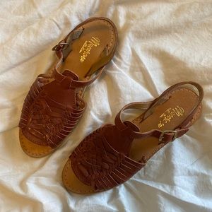 huarache sandles size 8